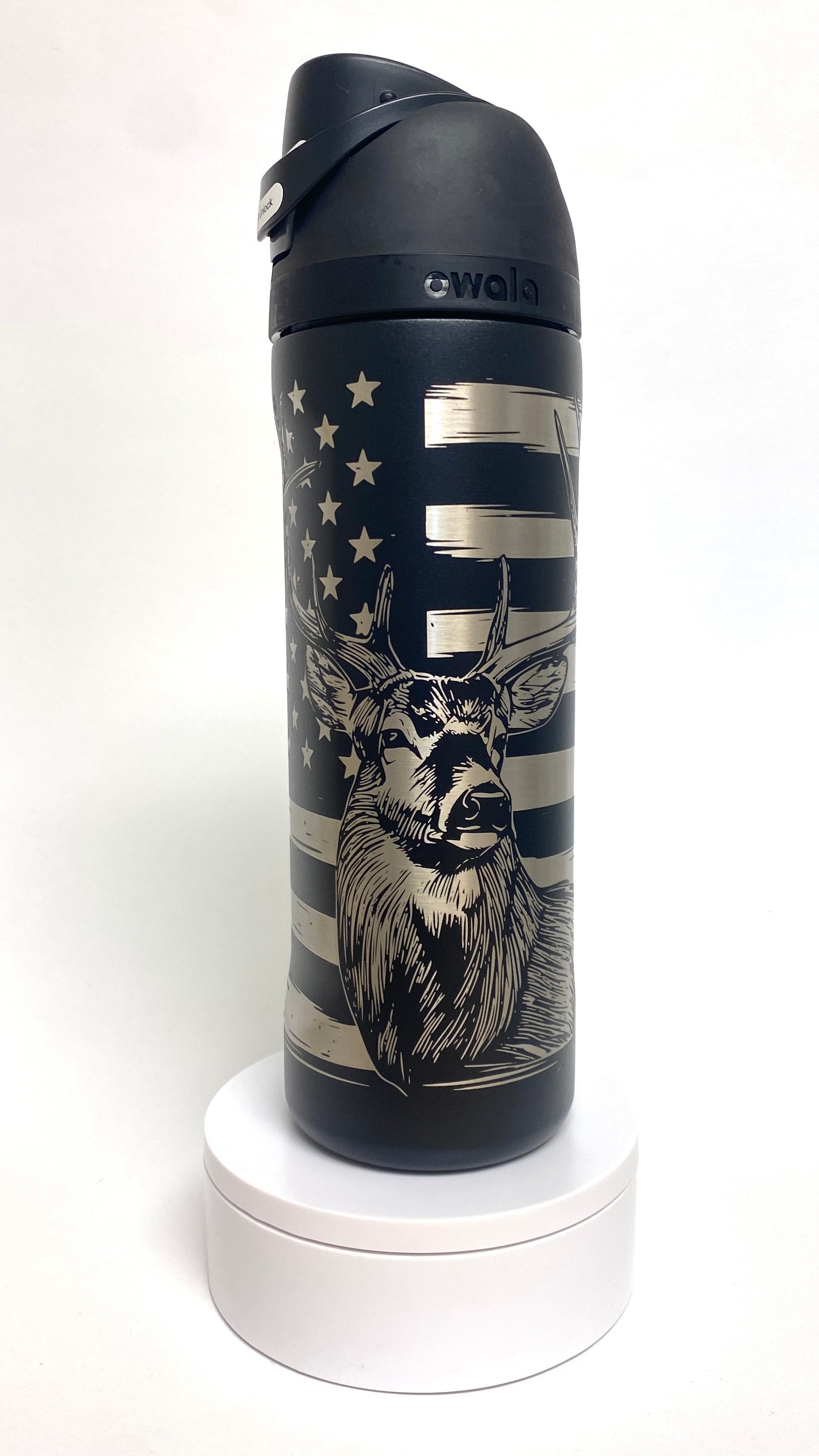 Buck American Flag | Engraved Full Wrap | Owala Water Bottle 24 oz.